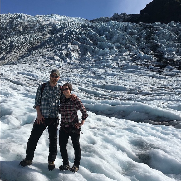 Meet your Posher, Christin - Picture 2 of 2